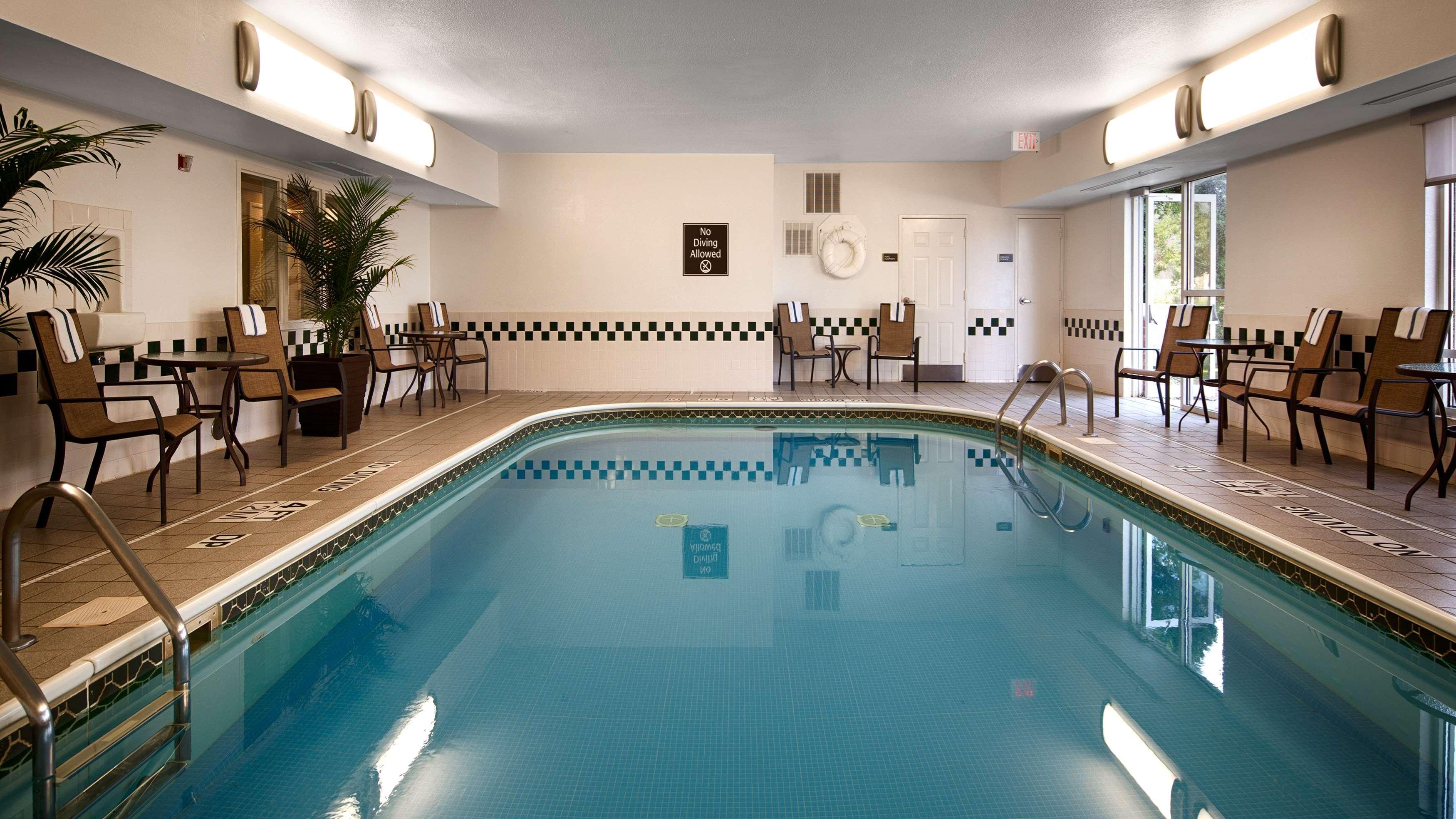Best Western Hilliard Inn & Suites Exteriér fotografie